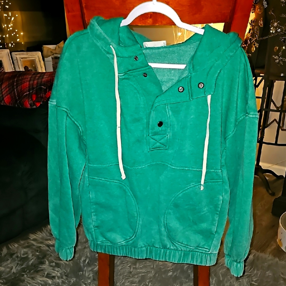 ZENANA womens Kelly Green snap neck closure sz small hoodie